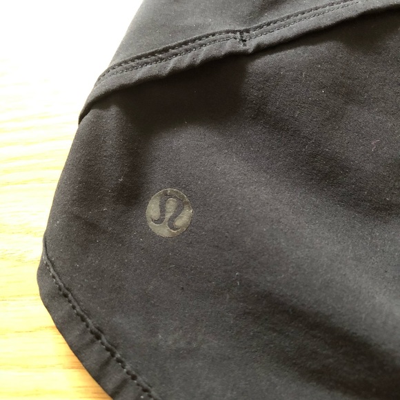 Lululemon Speed Shorts - Size 8 - *liner removed - Picture 9 of 9